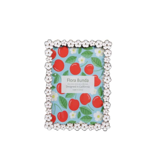 Flora Bunda 4" x 6" All Around Daisy Edge Zinc Alloy Picture Frame